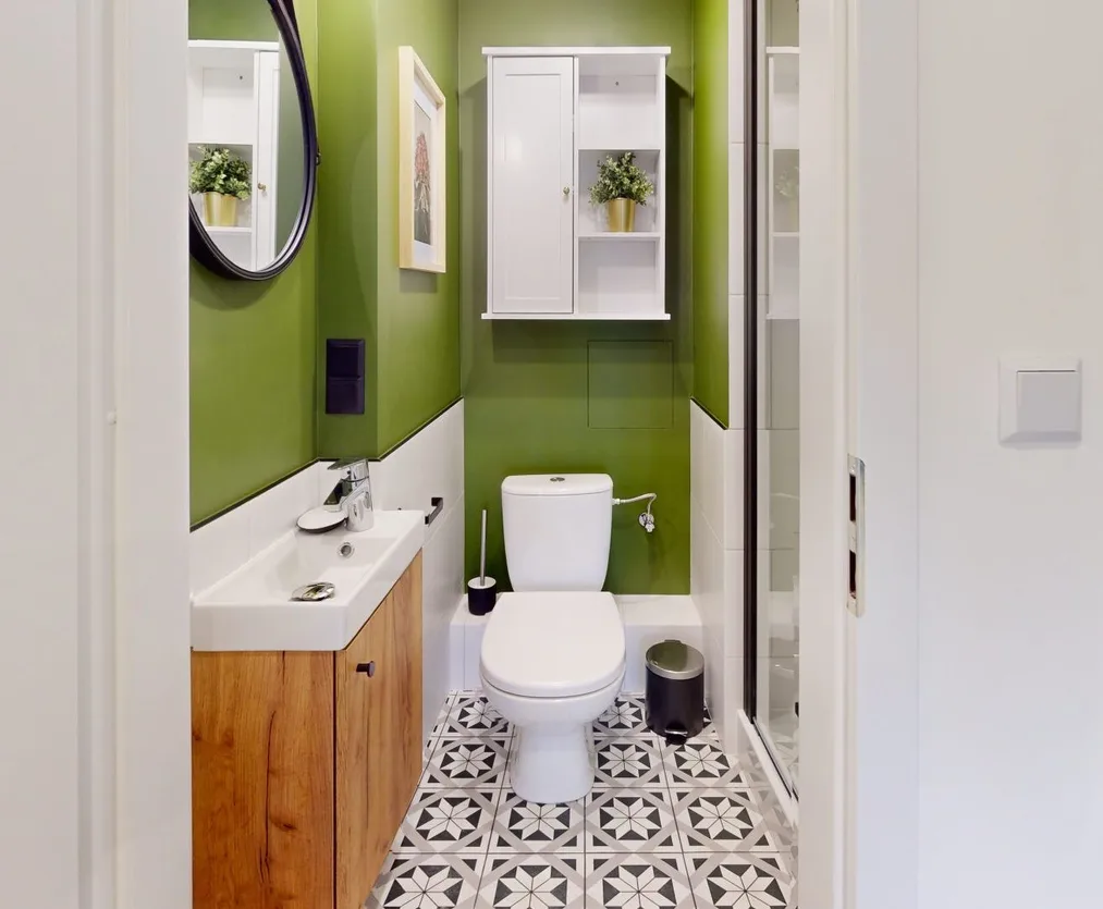 Czy mała łazienka zmusza do użycia niestandardowych rozwiązań? Jak zaprojektować? - 01