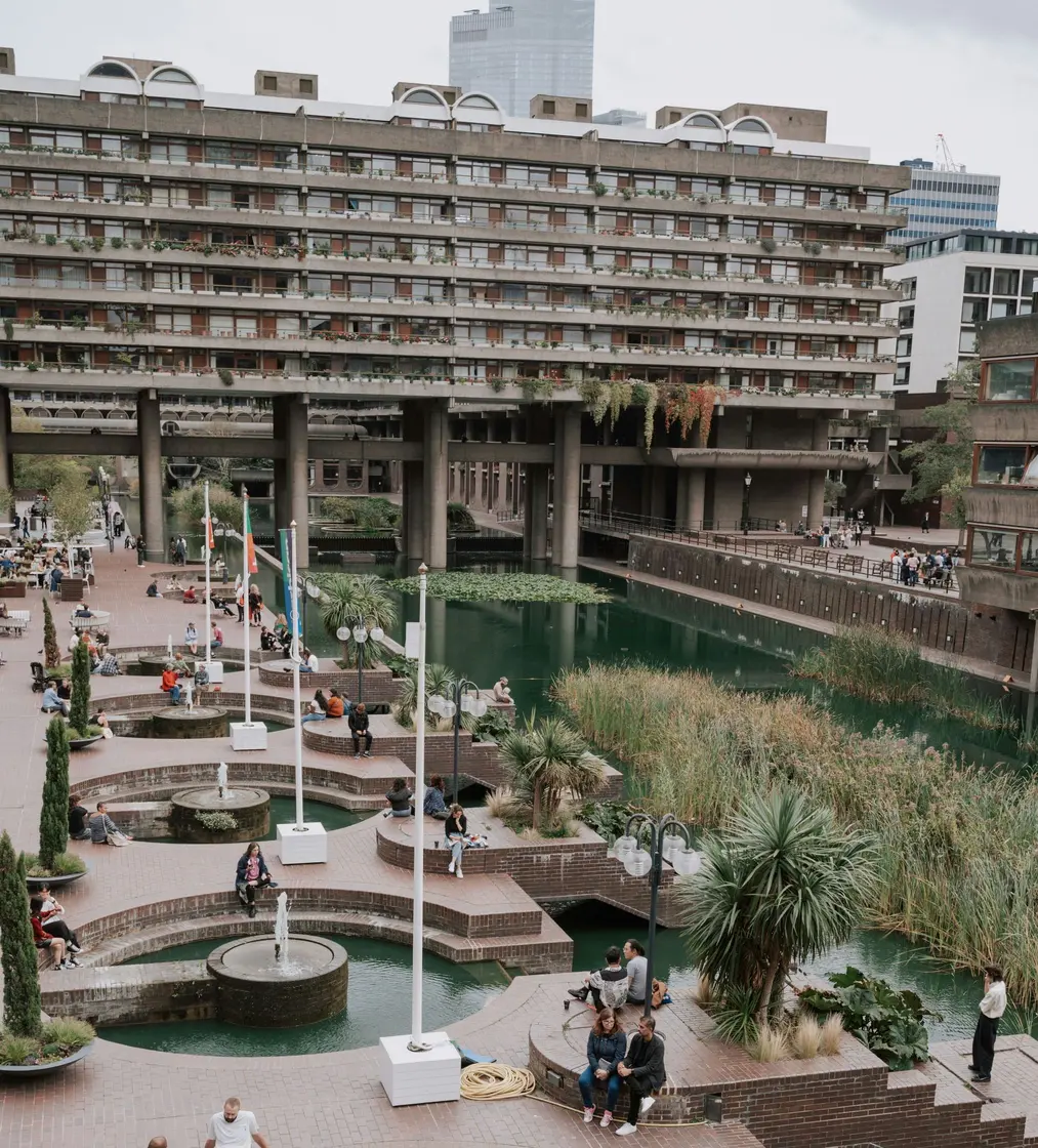 Jakie elementy powinien zawierać projekt wnętrz dla przestrzeni publicznych - 02